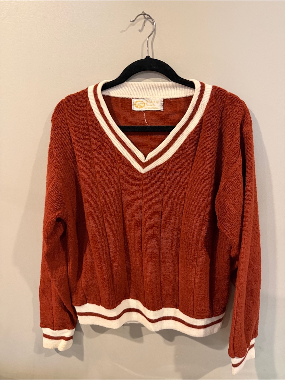 Pebble Beach Rust V-Neck Sweater with White Trim